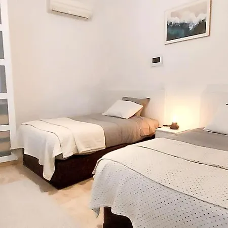 Apartment Atico Joaquin Costa 15 Alameda De Hercules *